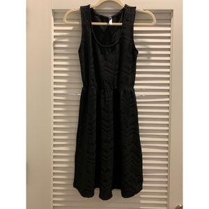 Black chevron textured dress